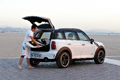 2011_mini_countryman_press2.jpg
