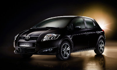 toyotaauris2lg.jpg